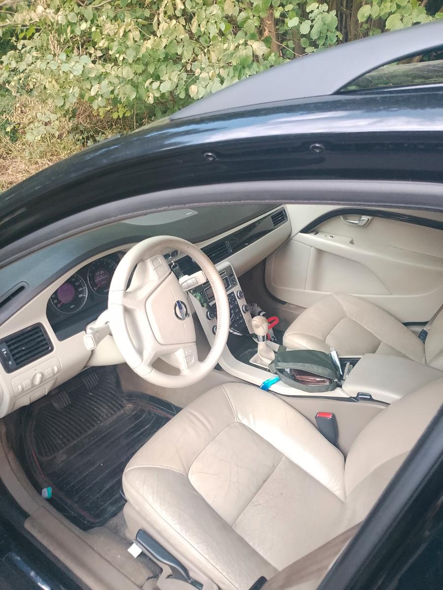 Volvo V70 2009 — photo 5