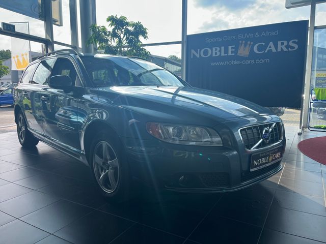 Volvo V70 Kombi Momentum AHK XENON el.Schiebed.
