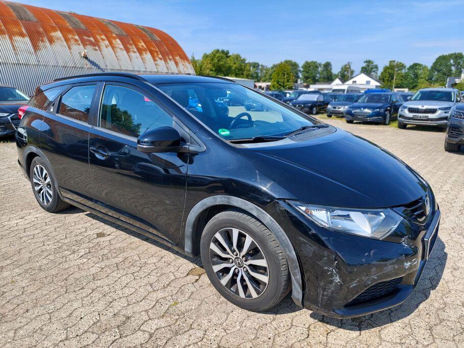 Honda Civic 2014 — rear view