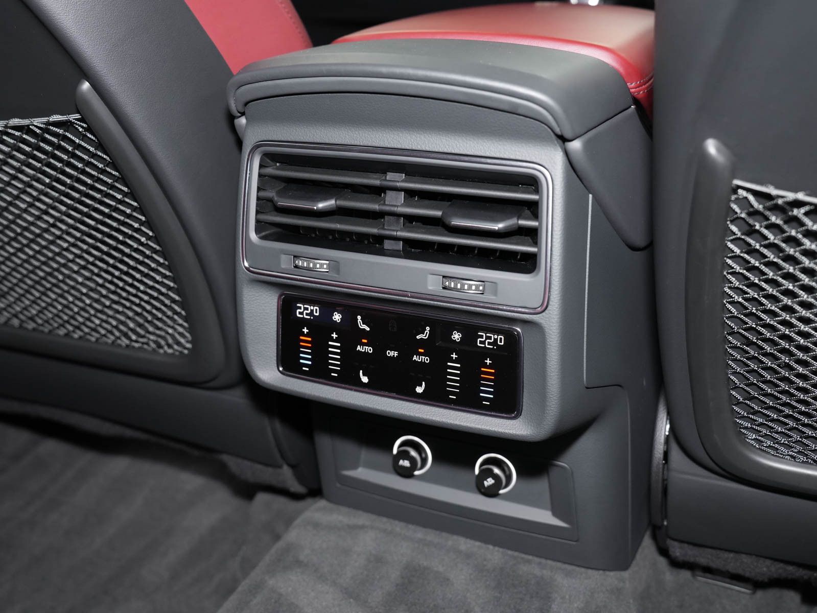 Fahrzeugabbildung Audi SQ8 - B&O|HD Matrix|ACC|360°|Pano|22"|S+Valcona