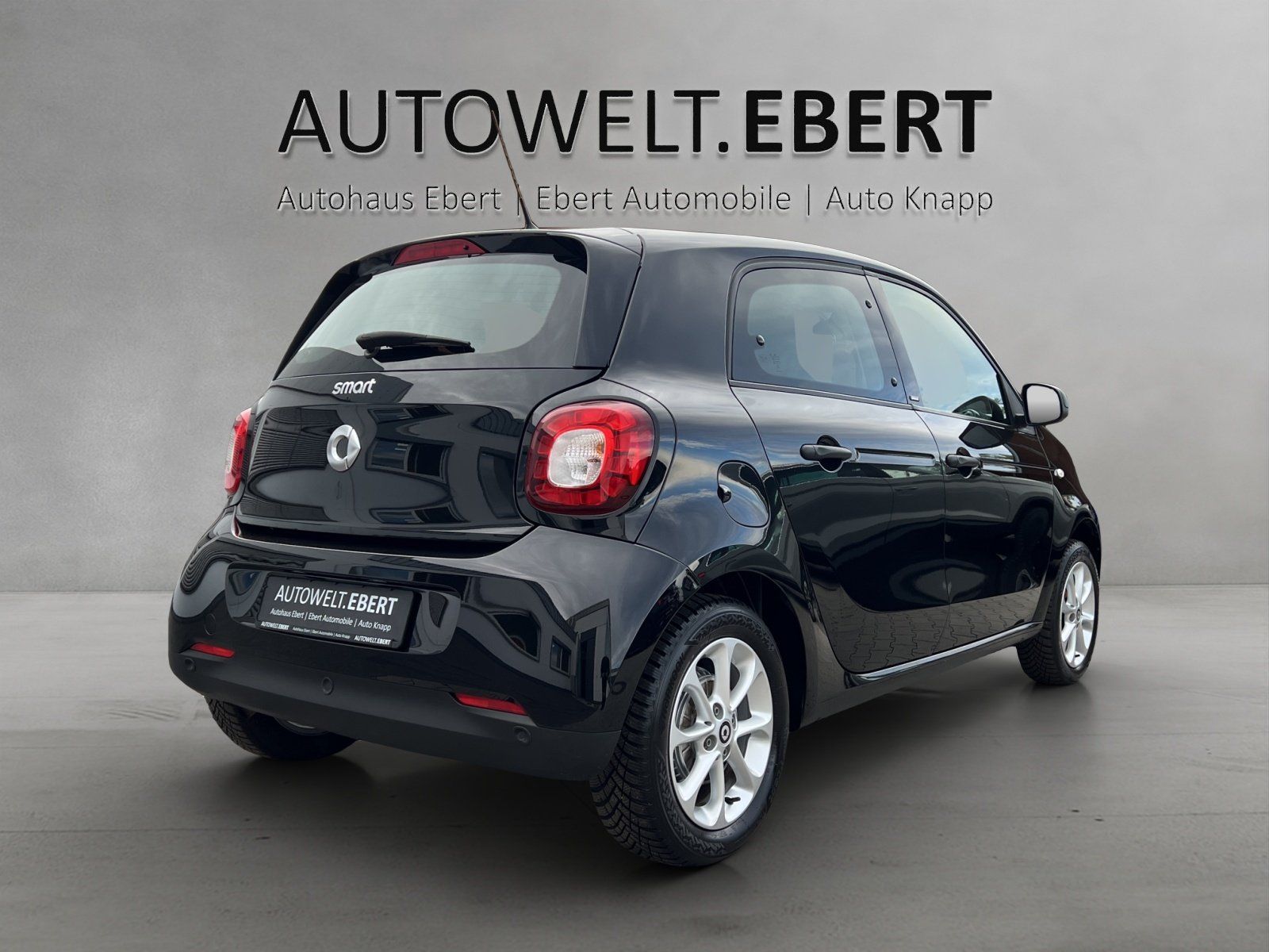 Fahrzeugabbildung Smart ForFour Passion PDC/TEMPOMAT/KLIMA/SHZ/NAVI/