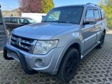 Mitsubishi Pajero 3.2 DI-D Edition 30 *7 Sitze*SDach*Leder* - Mitsubishi Pajero: Edition 30