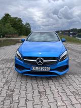Mercedes-Benz AMG Line. A 180 BlueEFFICIENCY Style Edition  - Mercedes-Benz A 180: Panoramadach