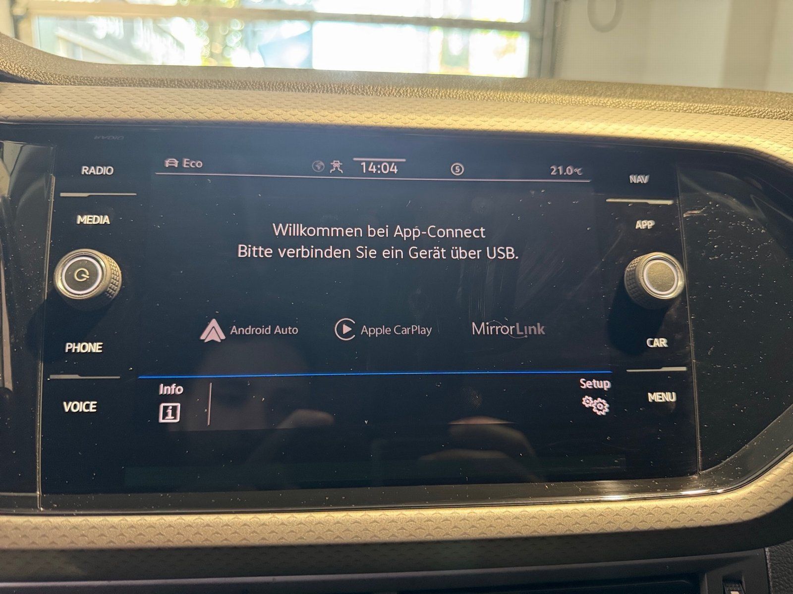 Fahrzeugabbildung Volkswagen T-Cross 1.0 TSI Active*Navi*Sitzh*Einparkhilfe