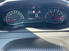 PEUGEOT 2008 Allure KLIMA,NAVI,PDC,360CAM,SHZ,TEMPOMAT