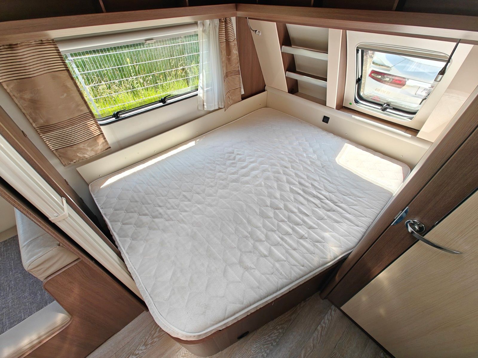 Fahrzeugabbildung Hobby Prestige 720 UKFe - Mover XT4, Isabella Vorzelt