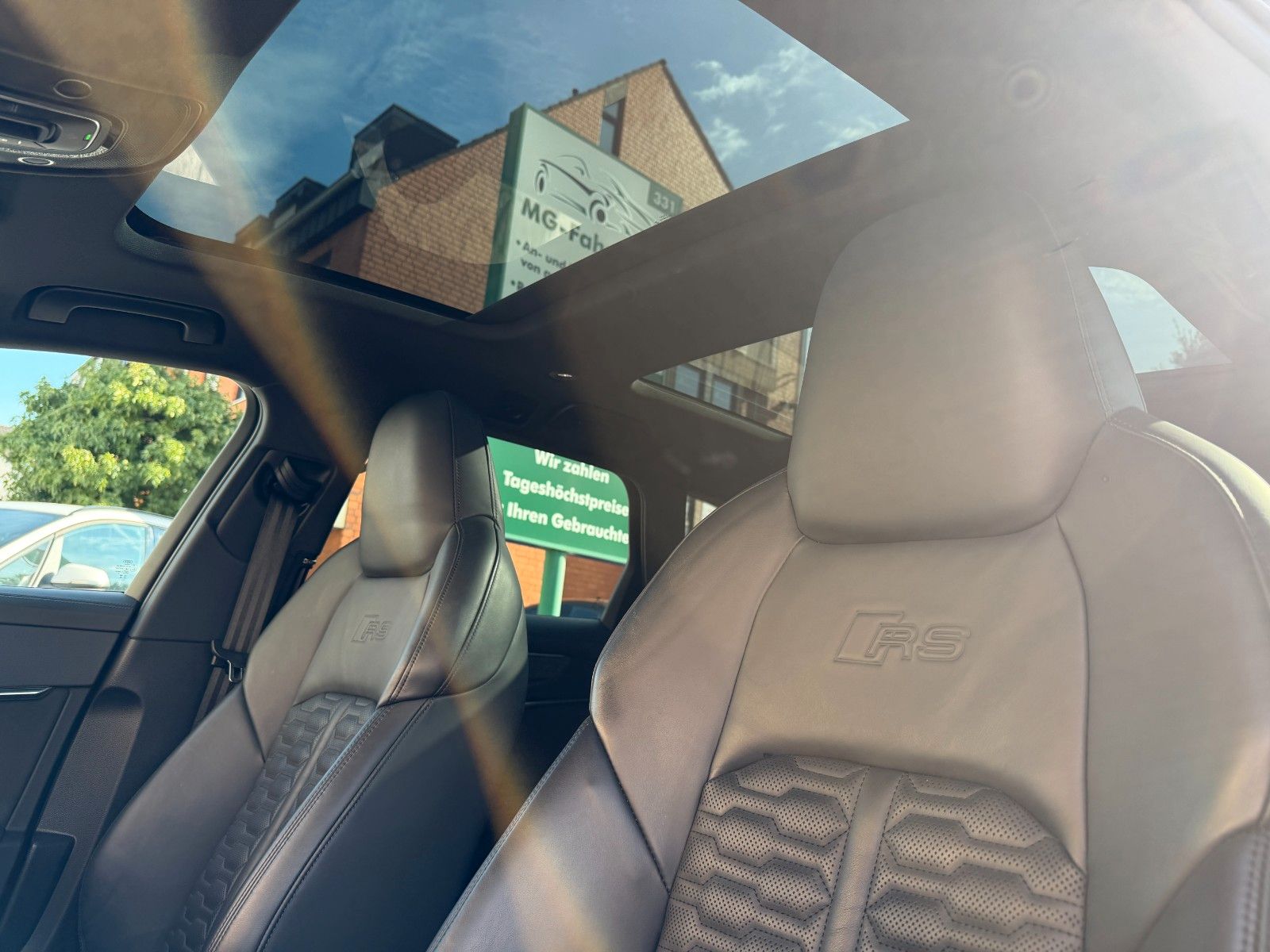 Fahrzeugabbildung Audi RS6 Avant 4.0 TFSI quattro 1-HD. RS DYNAM. NARDO