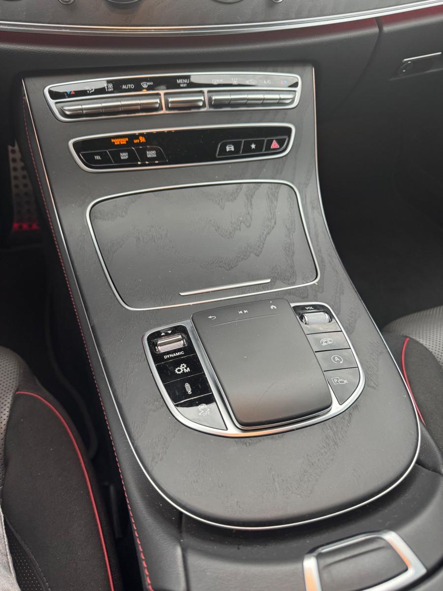 Mercedes-Benz E 53 AMG E 53 4MATIC+ Autom. Standard