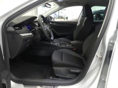 Fahrzeugabbildung Skoda Octavia 2.0 TDI DSG TOUR *NAV*AHK*LED*TEMPOMAT*