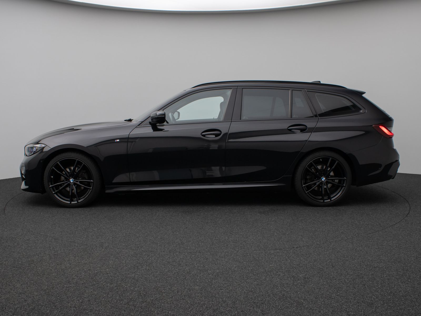 Fahrzeugabbildung BMW 320d  M Sport Panorama Kamera Laser DAB HiFi AHK