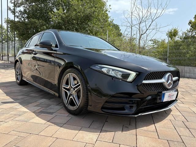 Mercedes-Benz MERCEDES-BENZ A 180 d Automatic Premium AMG*LUCI imagem 2