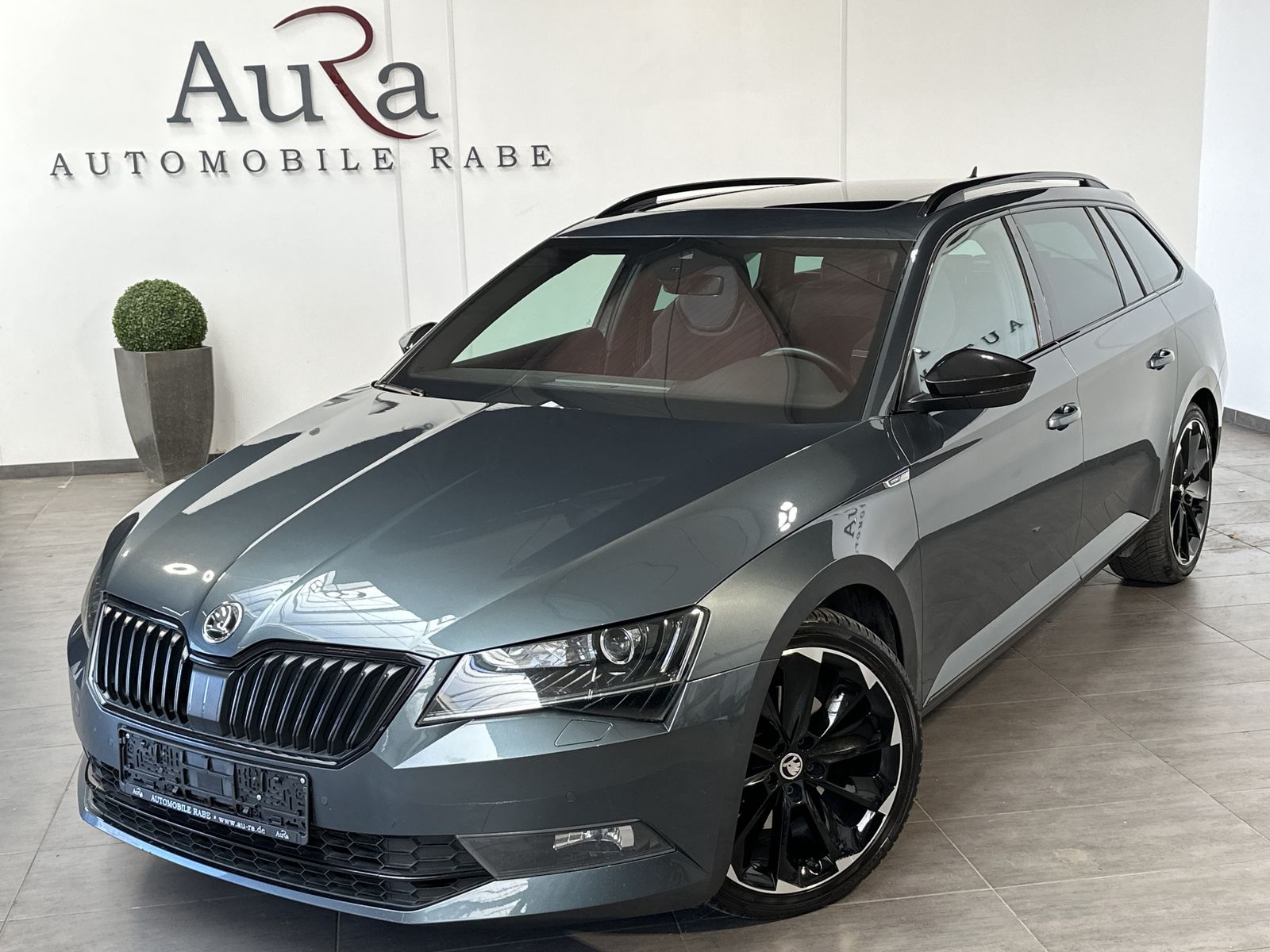 Fahrzeugabbildung SKODA Superb Combi 2.0 TDI DSG Sportline XEN+PANO+ACC+