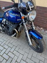 Suzuki GSX750 Sportauspuff und Sturzpads - Angebote