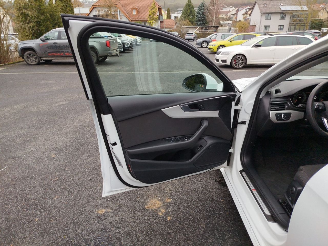 Fahrzeugabbildung Audi A4 Avant S line 40 TFSI 150(204) kW(PS) S tronic