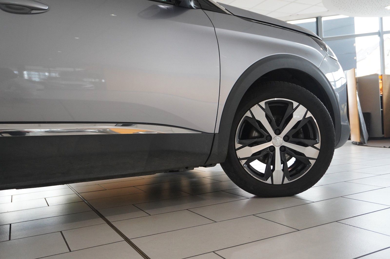 Fahrzeugabbildung Peugeot 3008 1.5D ALLURE NAVI/LED/KAMERA/SPORT/VIRTU/AHK