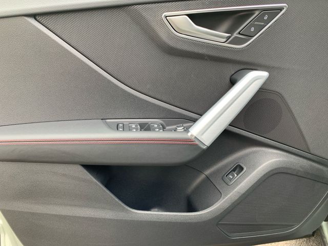 SQ2 TFSI QUATTRO MATRIX-LED+KAMERA+PAN+AHK+OPTIK