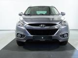 Hyundai ix35 2.0 CRDI Premium AWD PANO+LEDER+NAV+KAM+PDC - Hyundai Gebrauchtwagen in Hamburg