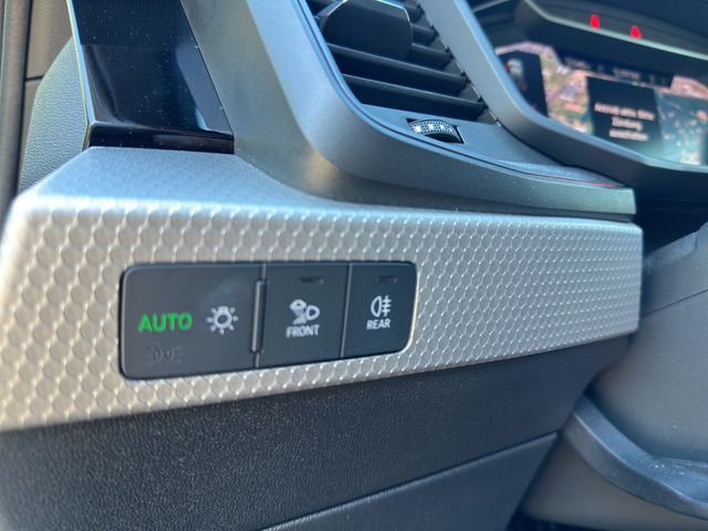 A1 Sportback 35 1.5 TFSI S-tronic S line LED ACC