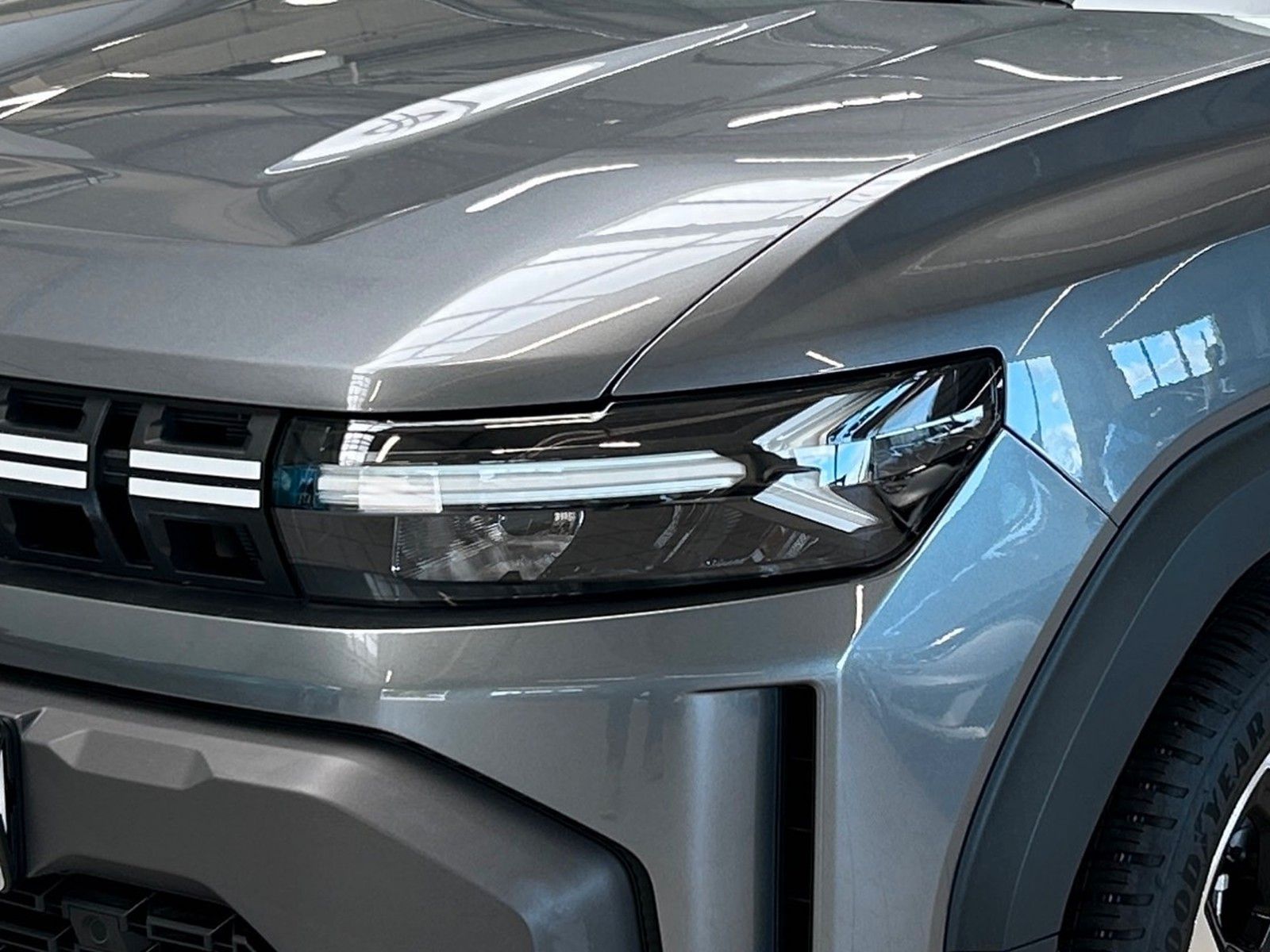 Fahrzeugabbildung Dacia Neuer Dacia Duster Journey HYBRID 140 'Sorgenfre