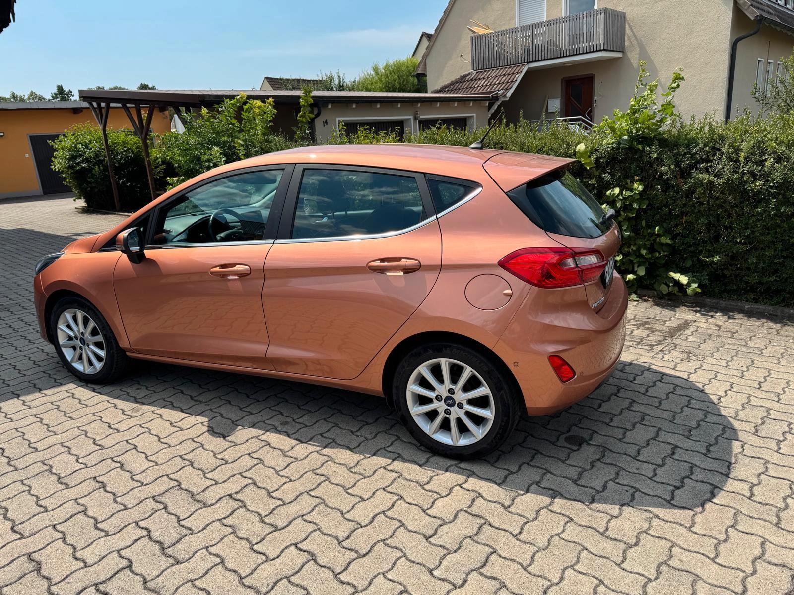 Ford Fiesta 1,0 EcoBoost Titanium Scheckheftgepflegt