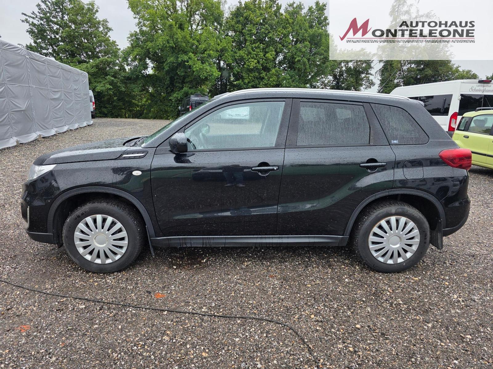 Suzuki Vitara 1.0 Comfort 4x4 | 8-fach bereift gepfl...