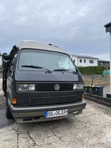 Volkswagen VW T3 mit GFK-Hochdach ausgebaut - graue Volkswagen T3 andere