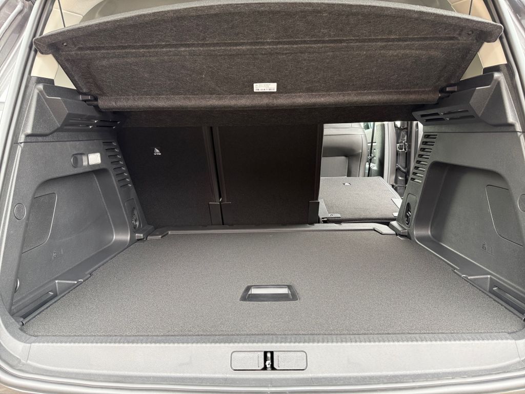 Fahrzeugabbildung Citroën C5 Aircross Hybrid 145 ë-DSC6 MAX
