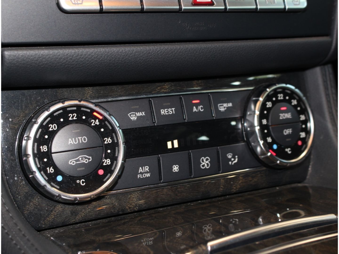 Fahrzeugabbildung Mercedes-Benz CLS 500 AMG Line 2.Hand*H&K*Bi Xenon*Airmatic