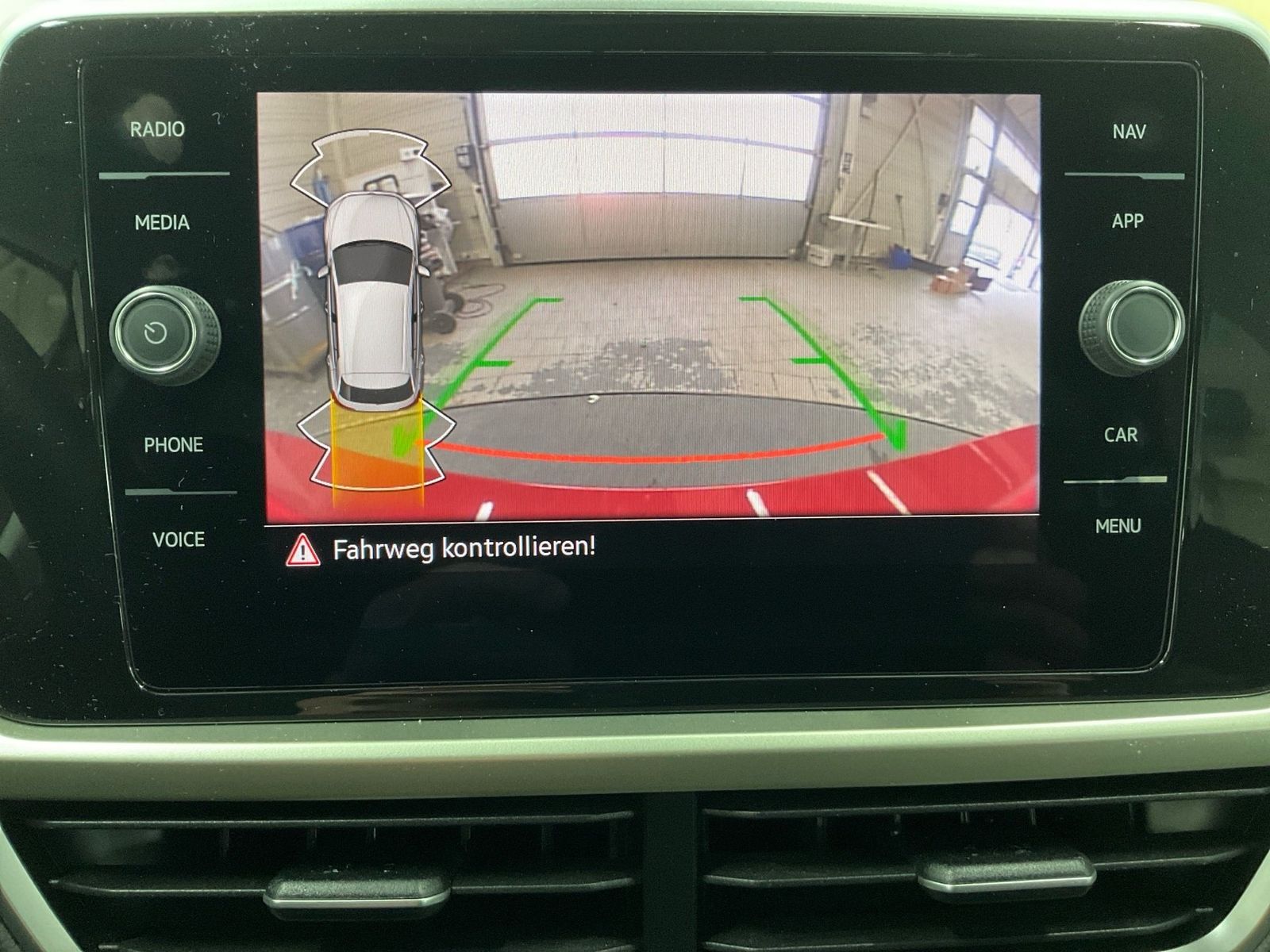 Volkswagen T-Roc - Bild 14