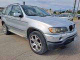 BMW Bmw X5 3.0d - 4X4 - BMW X5 aus 2002 mit Diesel-Antrieb