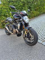 Ducati Monster 1200 R - Ducati Monster 1200 R