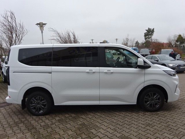 Ford Tourneo Custom Bus 320 L1 Tourneo Titanium AWD foto 6