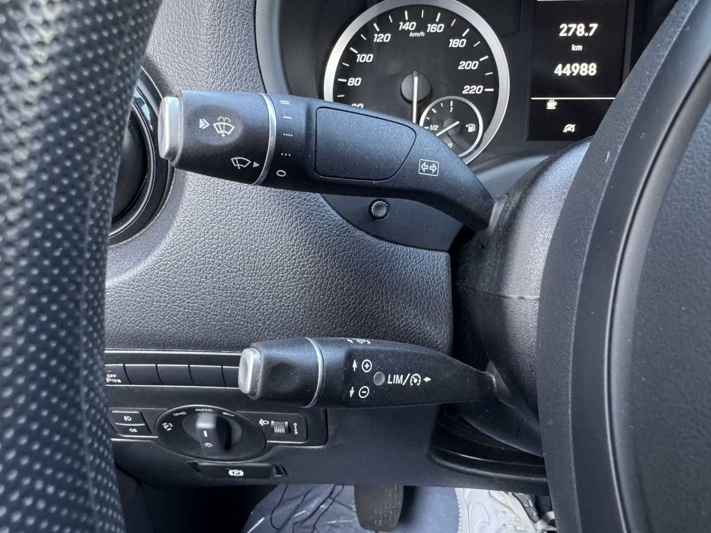 Fahrzeugabbildung Mercedes-Benz Vito 116 CDI Regal Klima Sitzheizung Tempomat