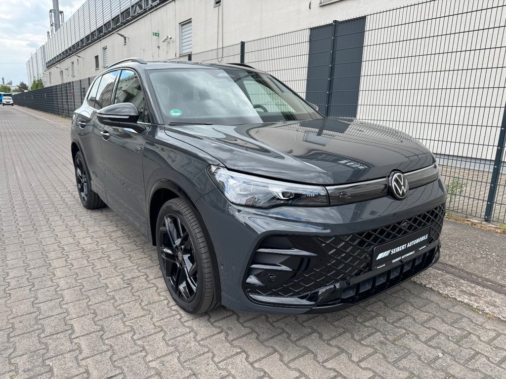Volkswagen Tiguan 1.5 eTSI R-Line 360°/HUD/MATRIX/ACC/BLACK