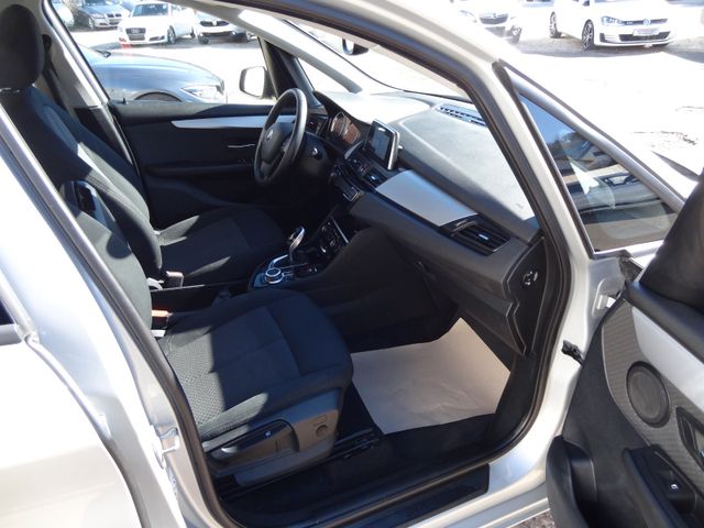 Fahrzeugabbildung BMW 218 Active Tourer/Automatik/Kamera/1.Hd/59.900km