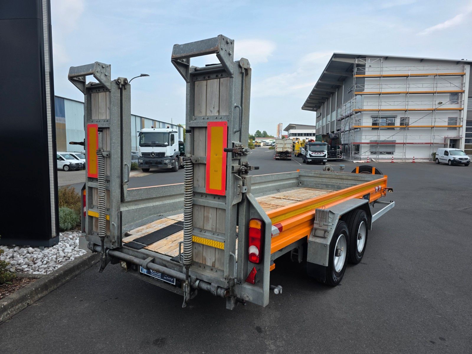Fahrzeugabbildung Andere Schmid MTT 890 Tieflader mit Rampen