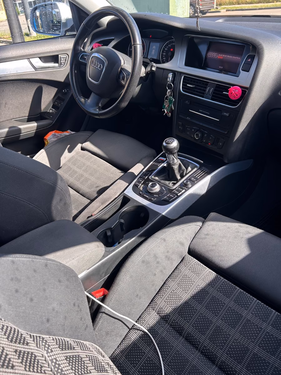 Audi A4 2011 — engine 1.968 cm³, 143 HP (105kW)
