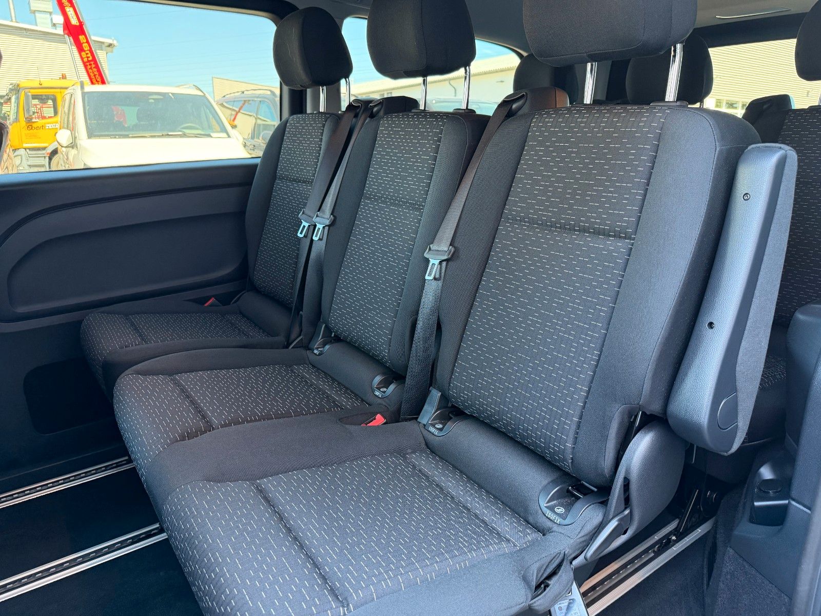 Fahrzeugabbildung Mercedes-Benz Vito 116 CDI 9G Tourer Select AHK2,5to LED