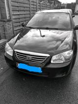 Kia creato - Kia Cerato: Limousine