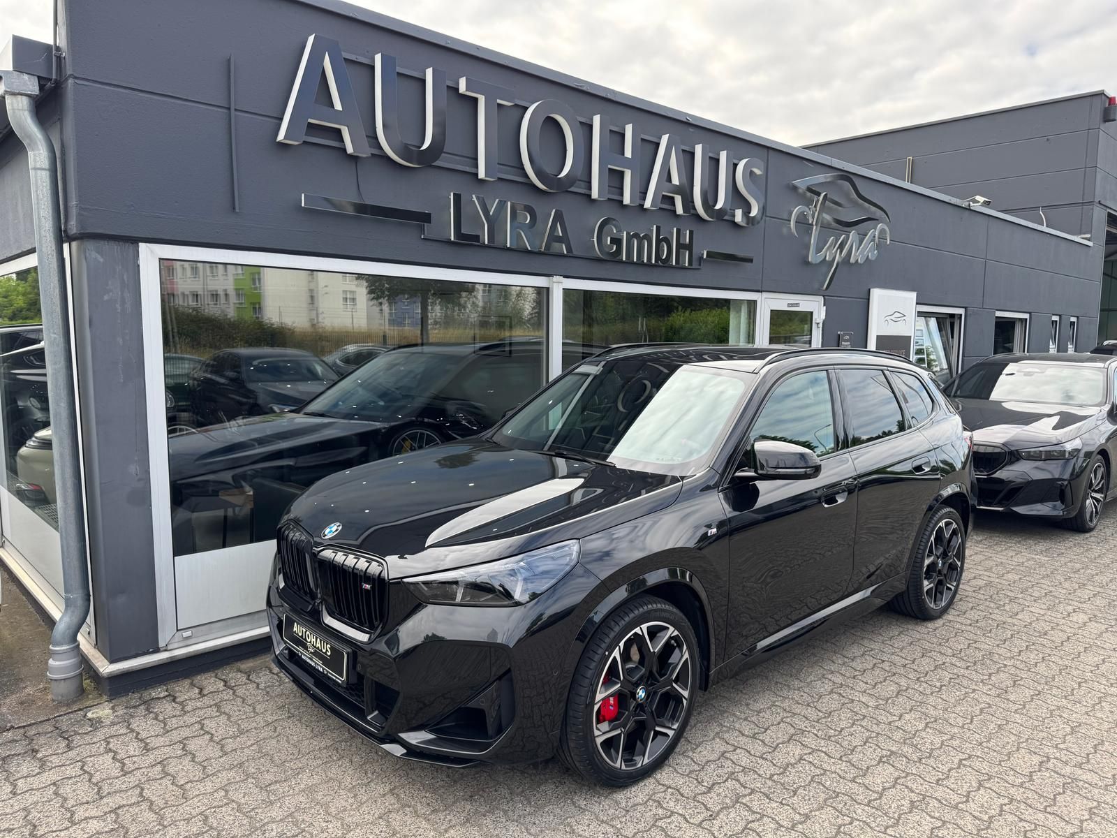 BMW X1 M35i xDrive*LED*NAVI*PANO*H&K*360°KAM*HUD* imagem 2
