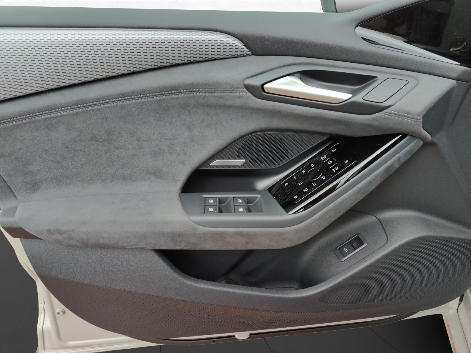Audi A6 Avant e-tron QUATTRO+S-LINE+AHK+LUFT+AR-HUD+ imagem 3