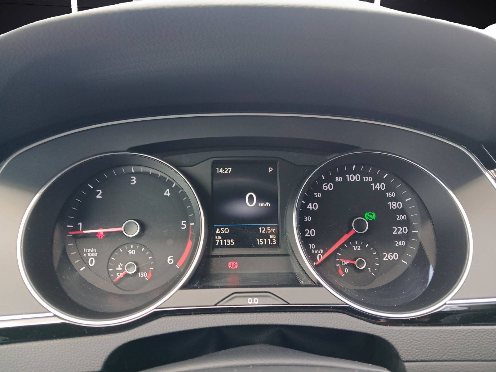 Fahrzeugabbildung Volkswagen Passat Variant TDI Business DSG LED AHK Navi ACC