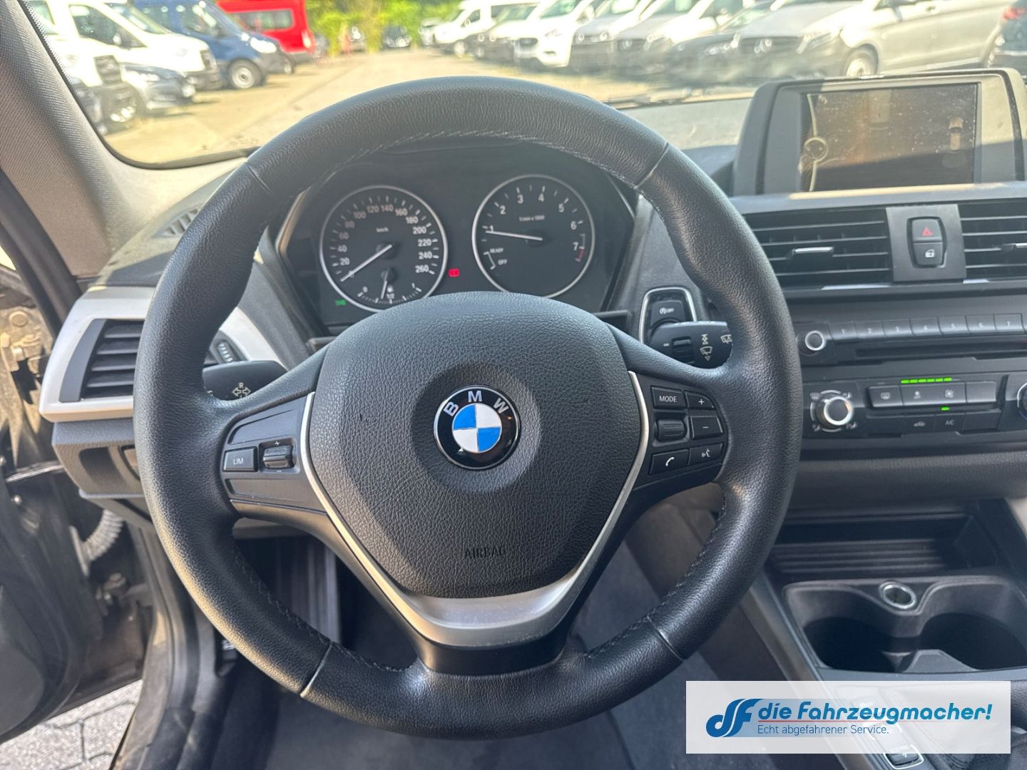 Fahrzeugabbildung BMW 116 i Sperrdiff. Fahrerprofil Keyless *EXPORT