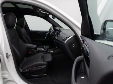 Fahrzeugabbildung BMW X3 xD20d Panoram Kamera DAB HiFi Komfort ACC 19"