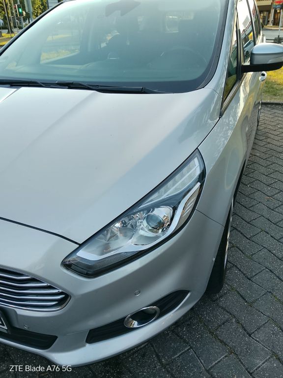 Image of Ford S-Max
