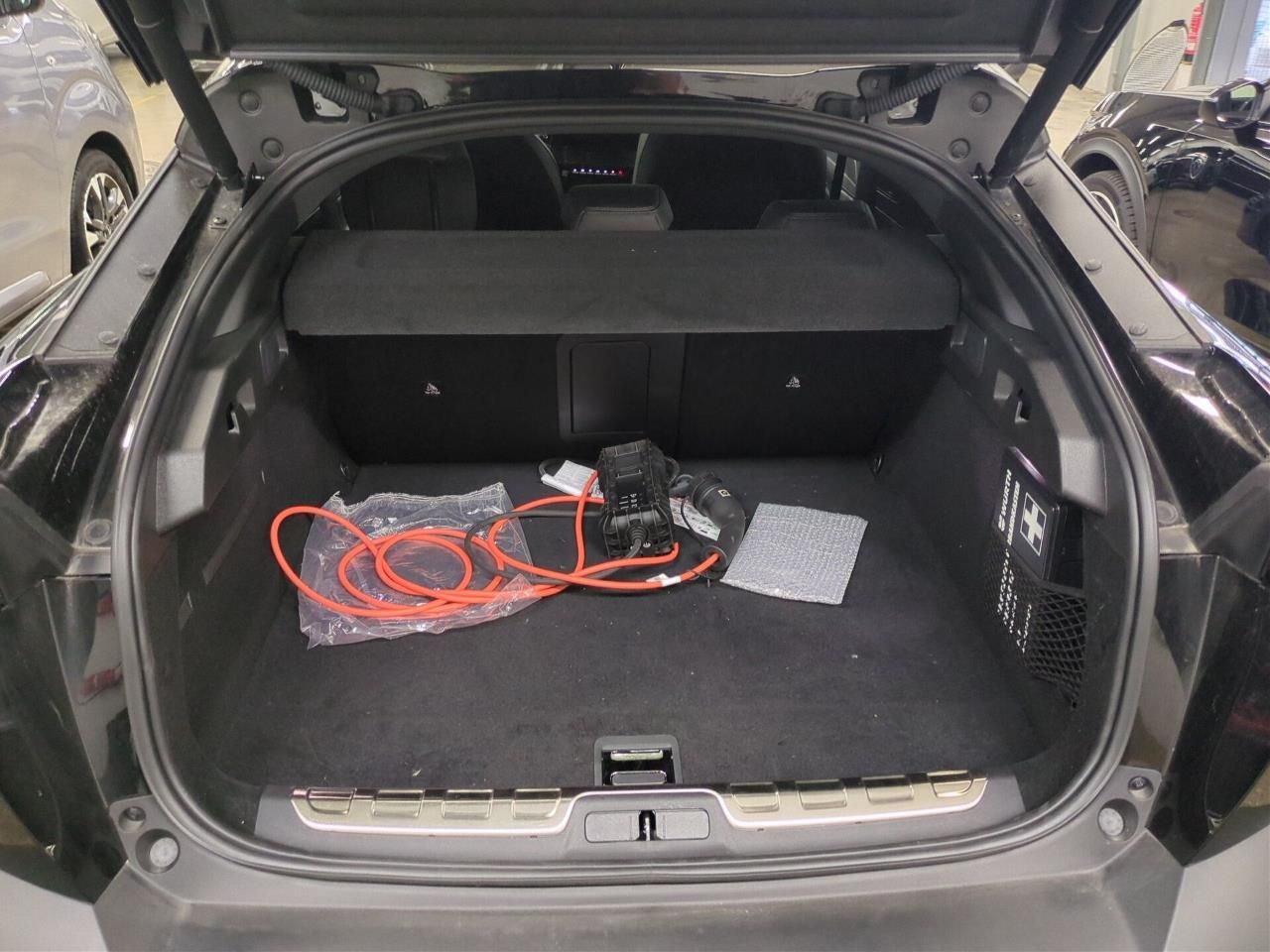 Fahrzeugabbildung Peugeot 408 GT 1.6 Plug-In Hybrid 225 e-EAT8