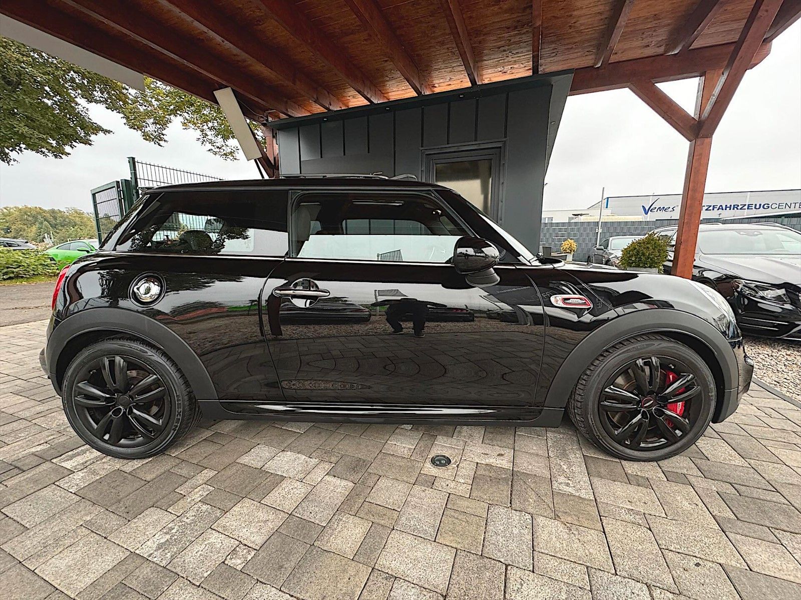 Fahrzeugabbildung MINI John Cooper Works Performance *Pano*H&K*Klappe*