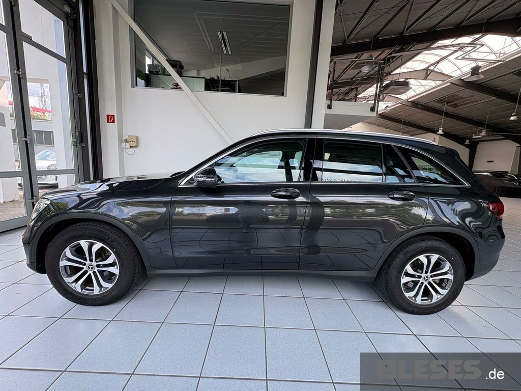 MERCEDES-BENZ GLC 220 – Bild 4