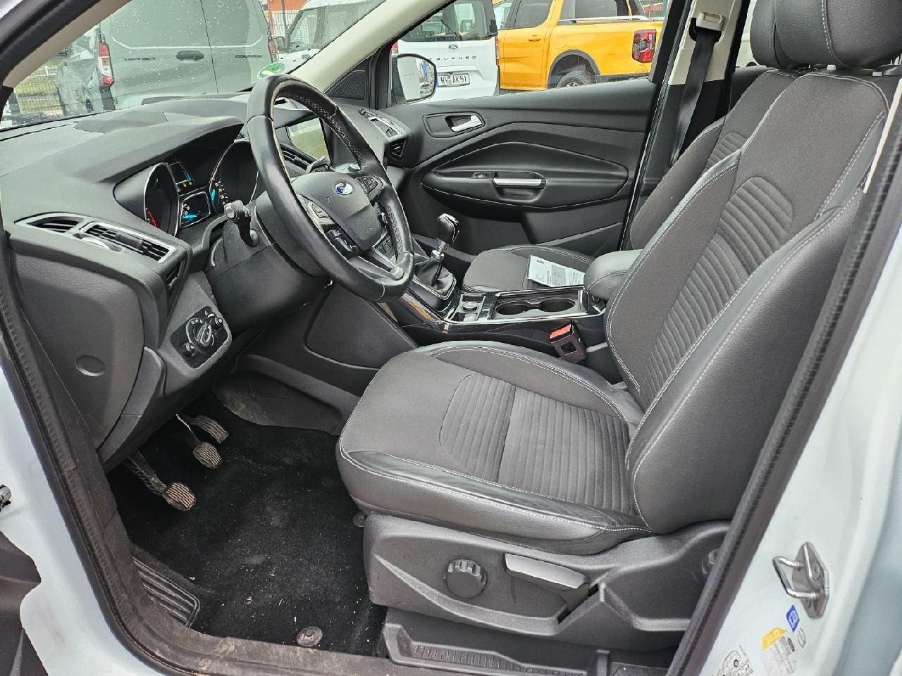 Fahrzeugabbildung Ford Kuga Titanium