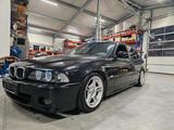 BMW E 39 540i - BMW 540: E39